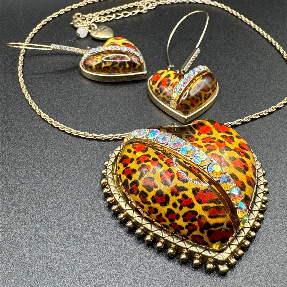 Betsey Johnson Leopard-Print Heart Necklace and Earring Set - Picture 4 of 6